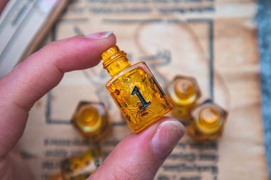 Queen’s Nectar - Liquid Core Potion bottle dice set - Bee themed
