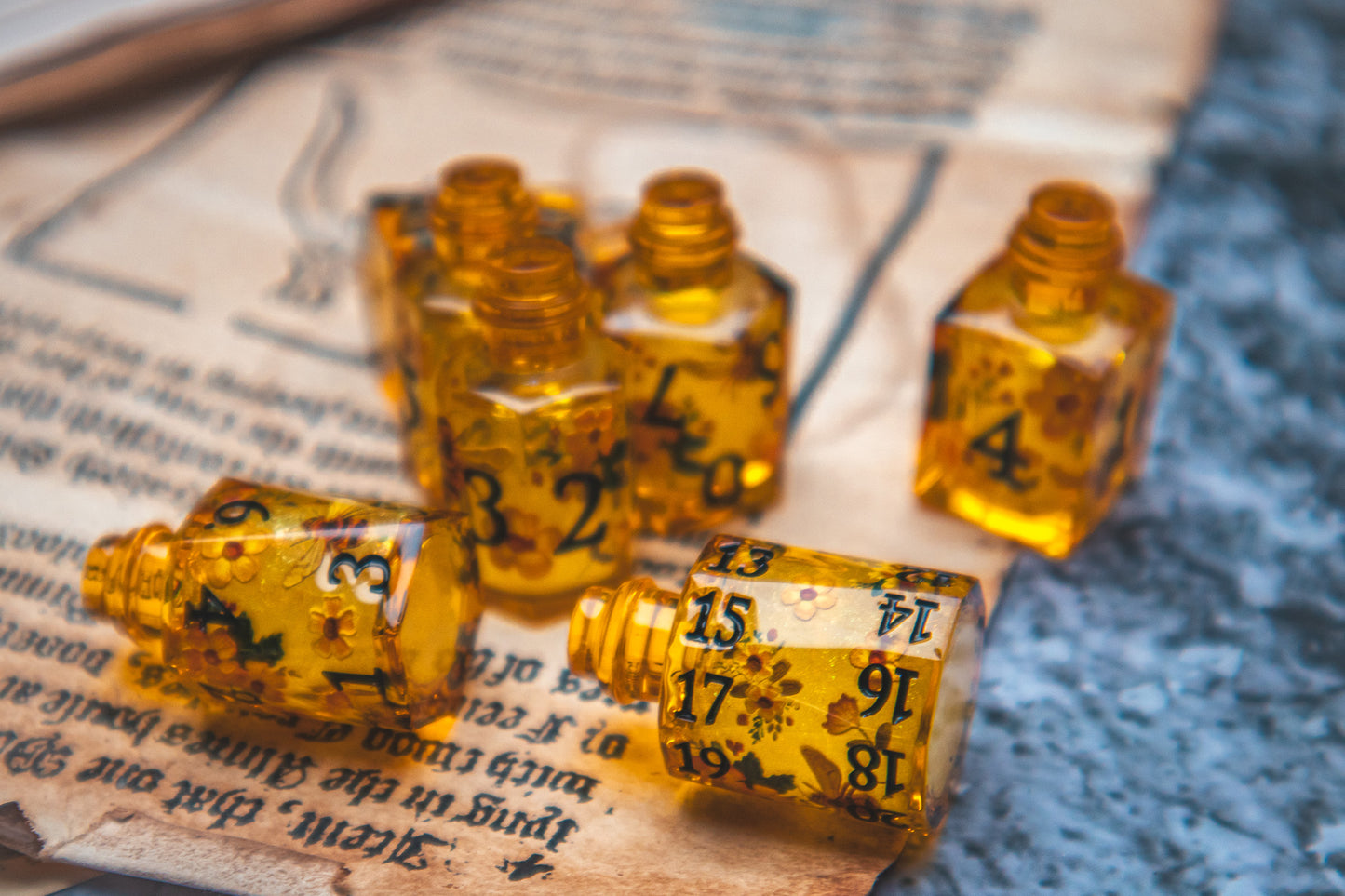 Queen’s Nectar - Liquid Core Potion bottle dice set - Bee themed