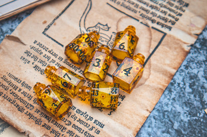 Queen’s Nectar - Liquid Core Potion bottle dice set - Bee themed